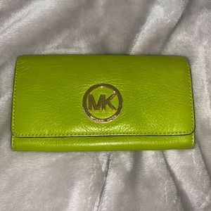 🌻Michael Kors wallet🌻